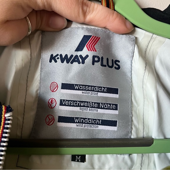 Vintage K-Way Men’s Rain Jacket in Green Lime Size Medium - Picture 11 of 15